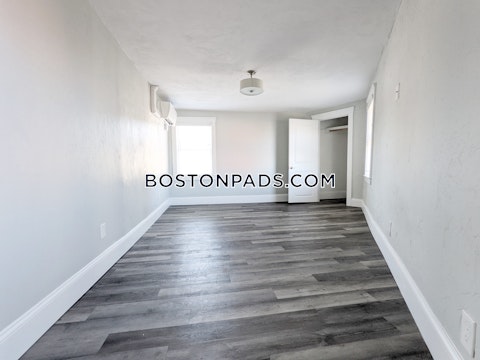 Meridian St. Boston photo 9