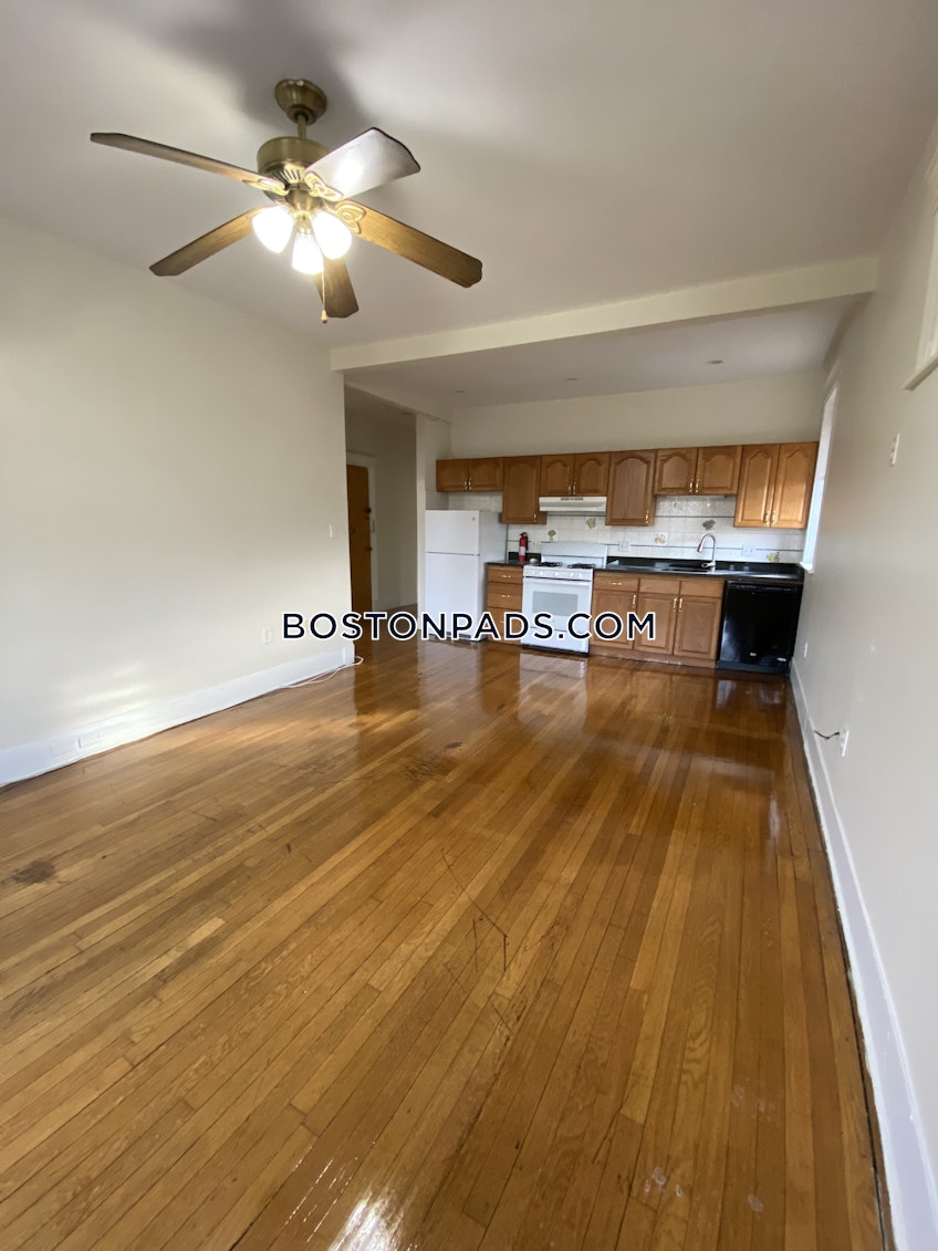 Boston - $3,100 /month