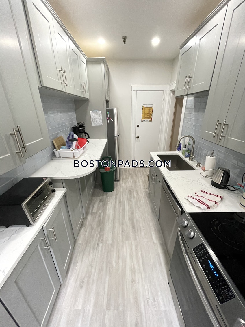 Boston - $4,500 /month