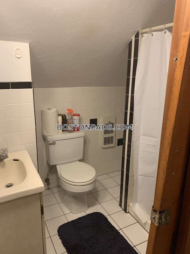 Boston - $4,000 /mo