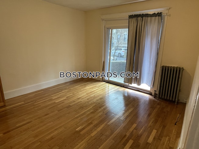 Boston - $3,550 /mo