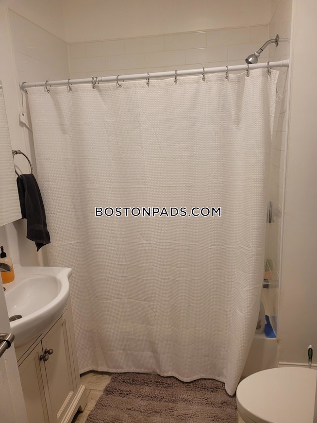 Somerville - $2,500 /mo