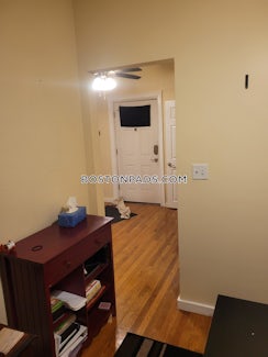 Somerville, $2,500/mo