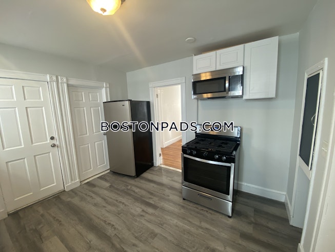 Boston - $2,100 /mo