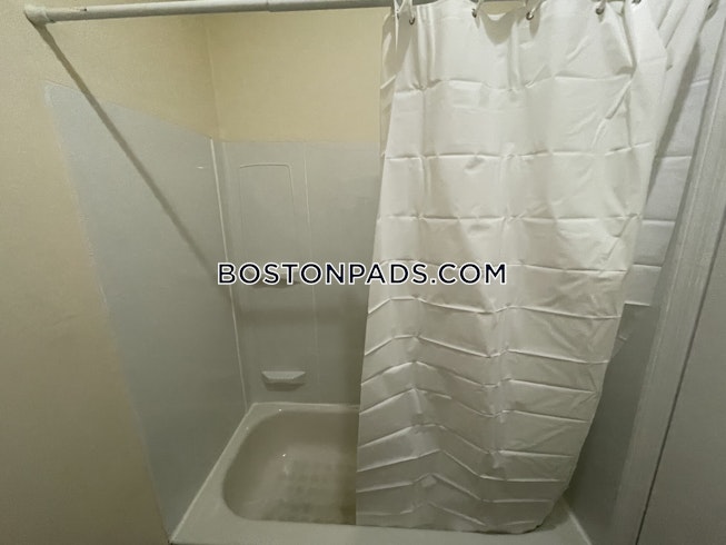 Boston - $2,995 /mo