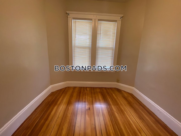 Homes Ave. Boston picture 13