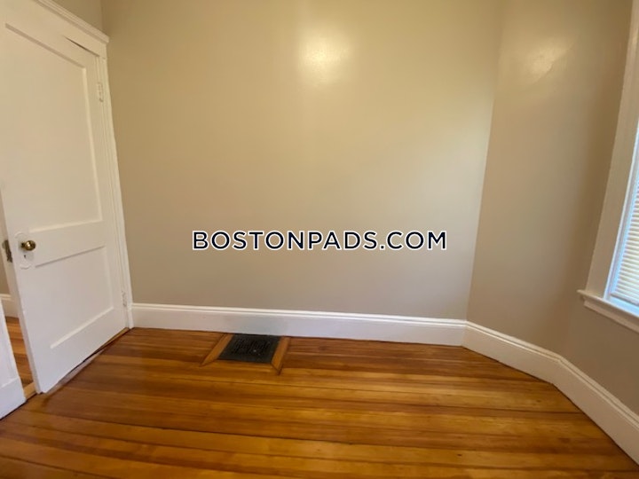 Homes Ave. Boston picture 9