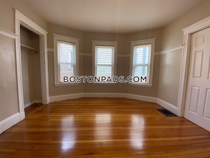Homes Ave. Boston picture 8
