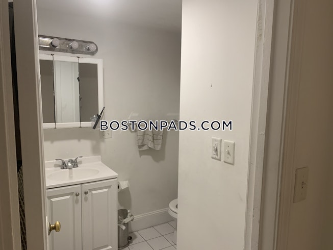 Boston - $5,600 /mo