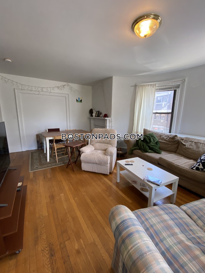 Boston - $3,800 /mo