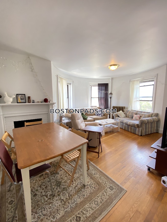 Boston - $3,800 /mo