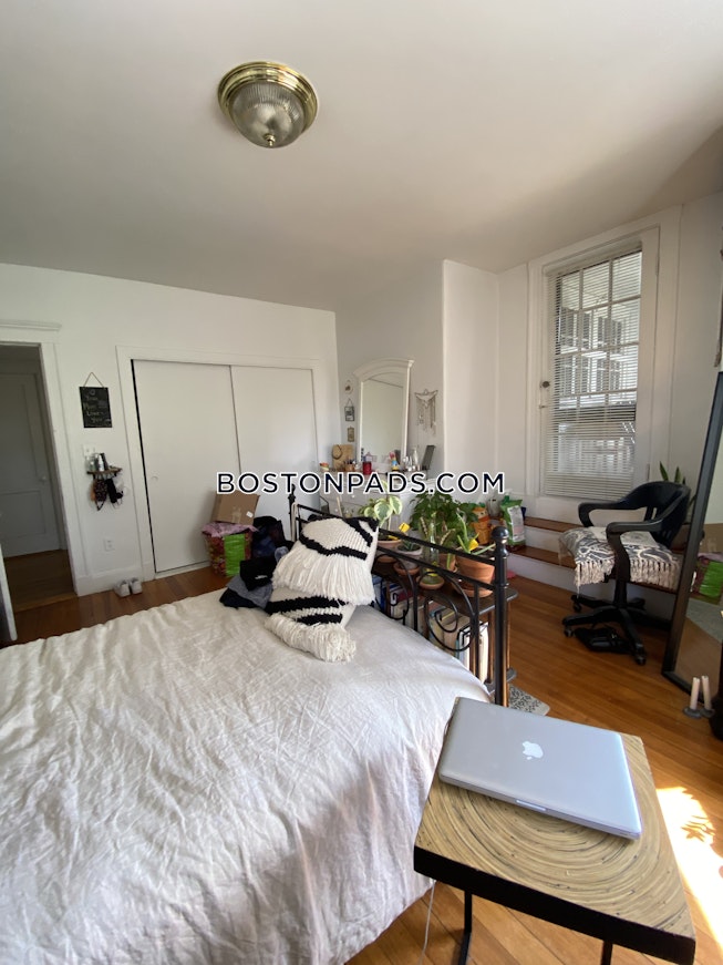 Boston - $3,800 /mo