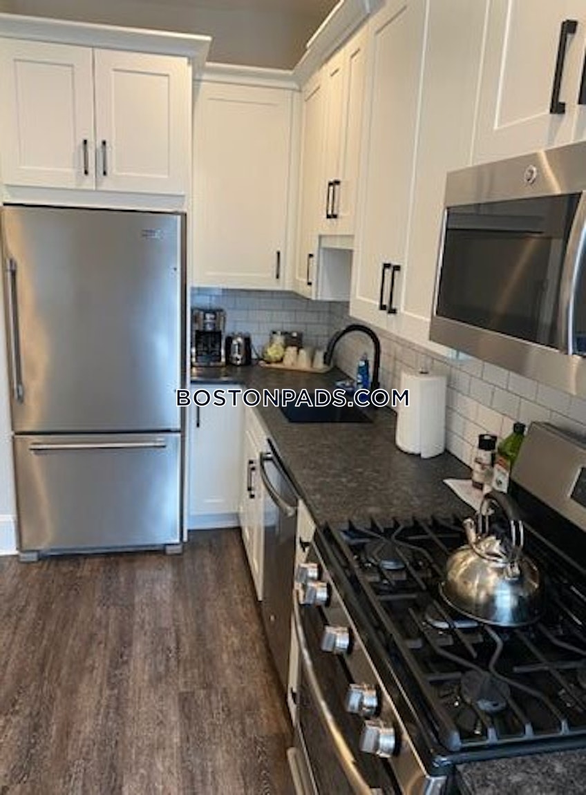 Boston - $6,400 /month