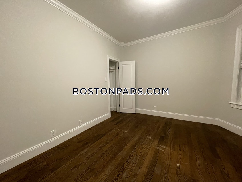 Boston - $3,950 /month