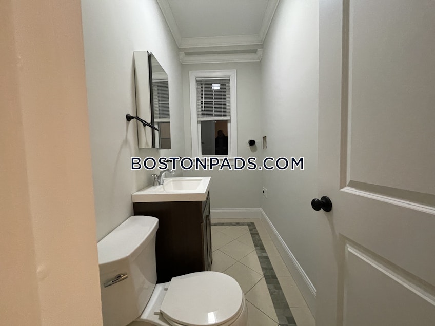 Boston - $3,950 /month