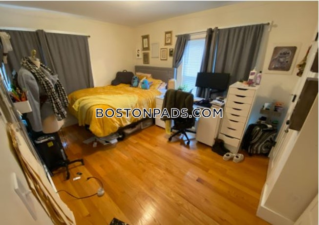 Boston - $2,999 /mo