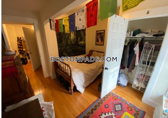 Boston - $2,999 /mo