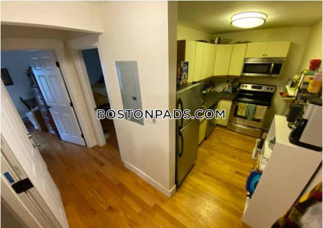 Boston - $2,999 /mo