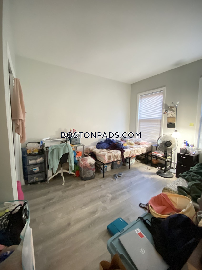 Boston - $3,300 /month