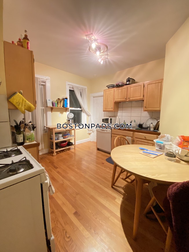 Boston - $2,850 /mo