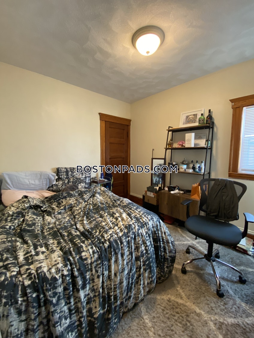 Medford - $2,745 /month