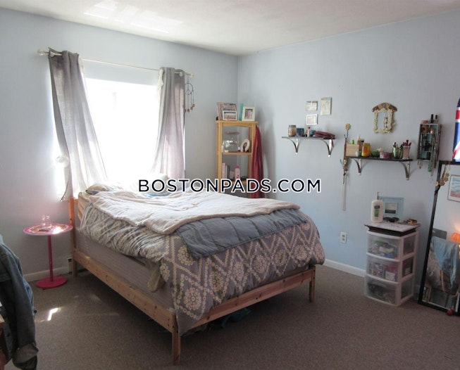 Boston - $2,250 /mo