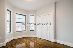 Boston, $4,400/mo
