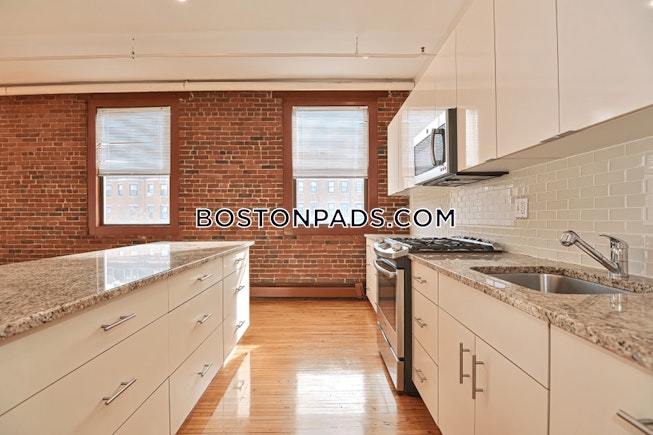 Boston - $3,000 /mo