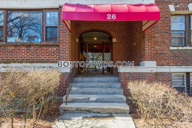 Boston - $3,400 /mo