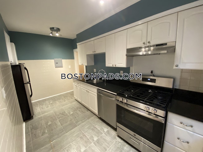 Boston - $3,400 /mo