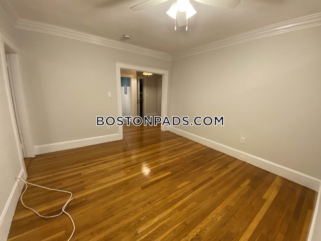 Boston - $3,400 /mo