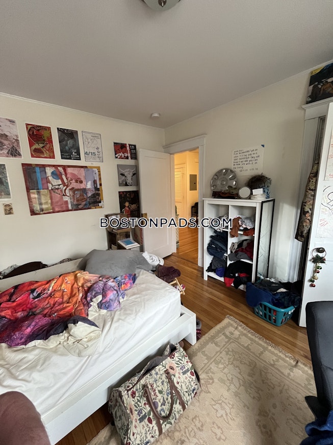 Boston - $4,200 /mo