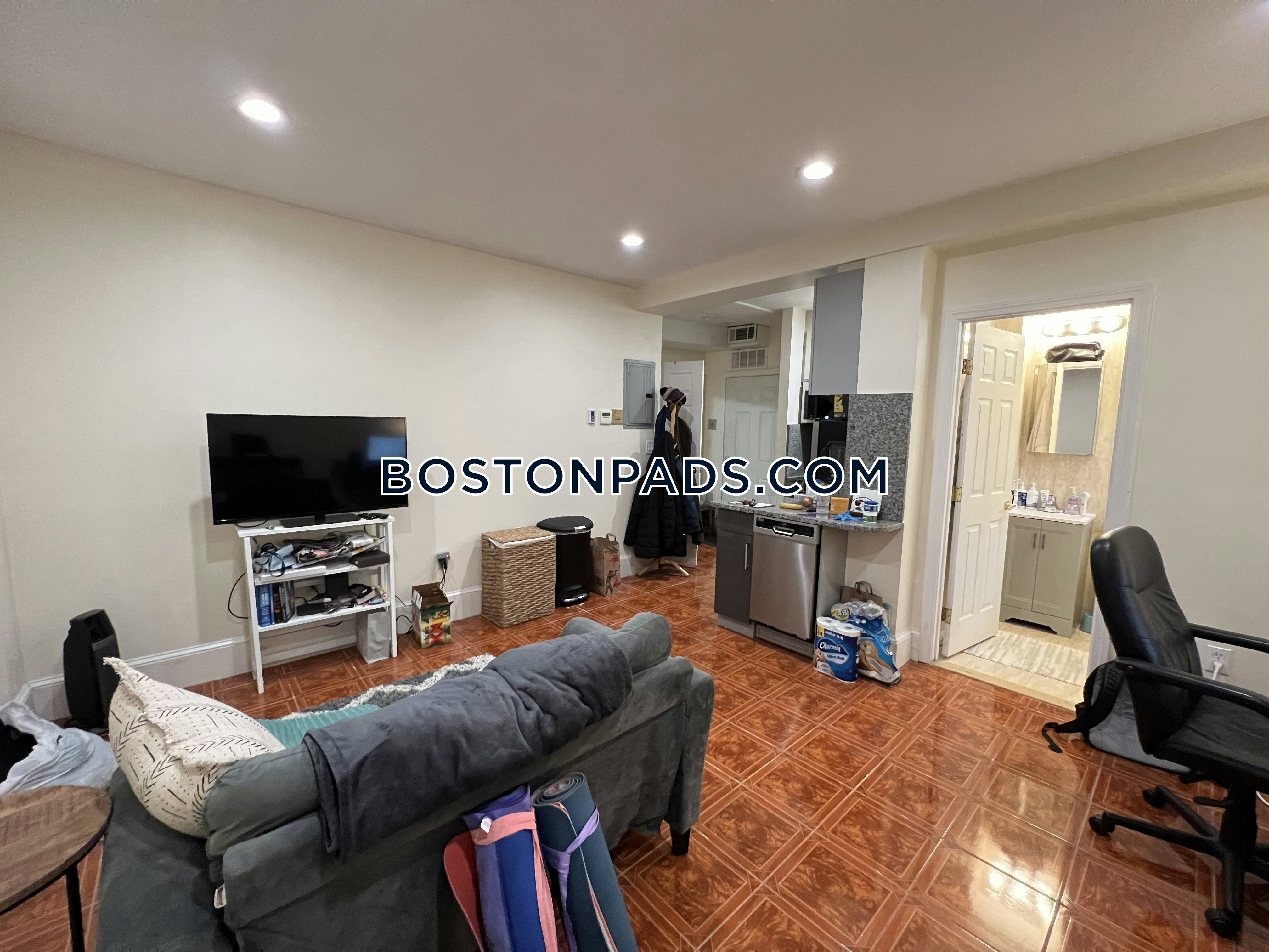 Brookline - $2,600