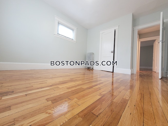 Boston - $3,940 /mo