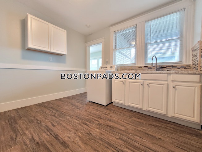 Boston - $3,940 /mo