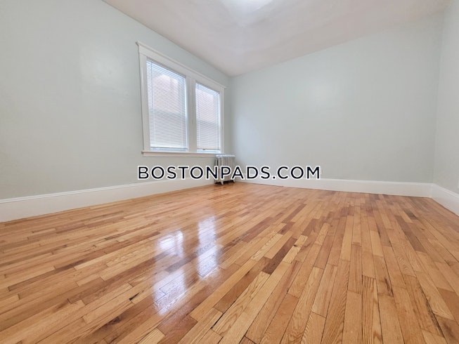 Boston - $3,940 /mo