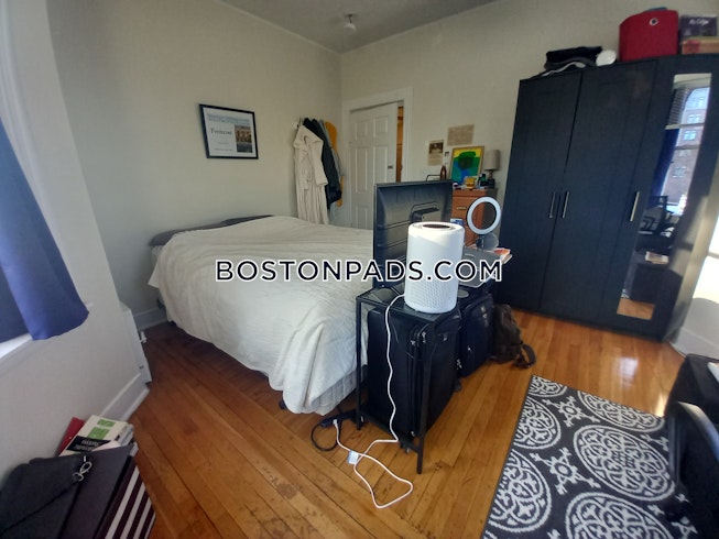 Boston - $2,250 /mo