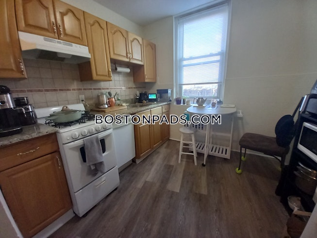 Boston - $2,250 /mo