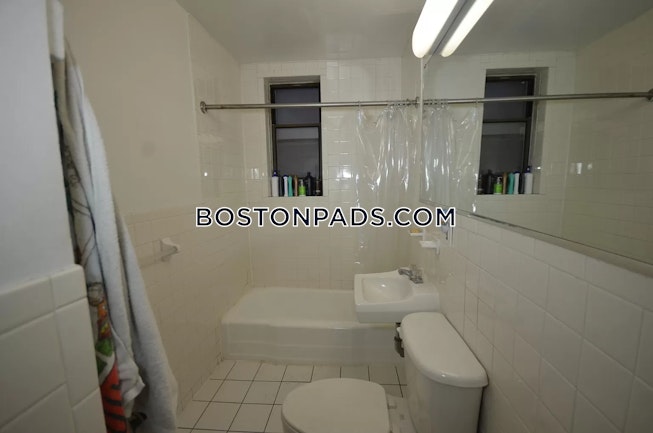 Boston - $3,875 /mo