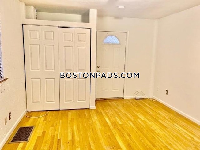 Boston - $1,850 /mo