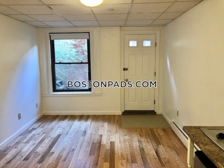 back-bay-apartment-for-rent-studio-1-bath-boston-2045-4608553 