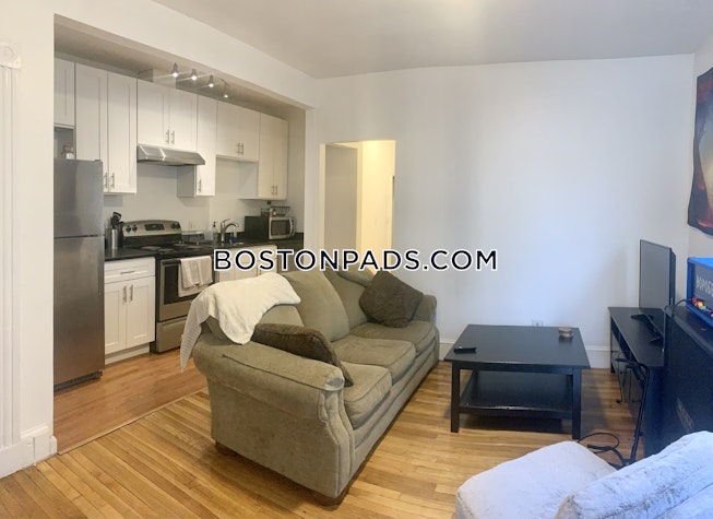 Boston - $3,200 /mo