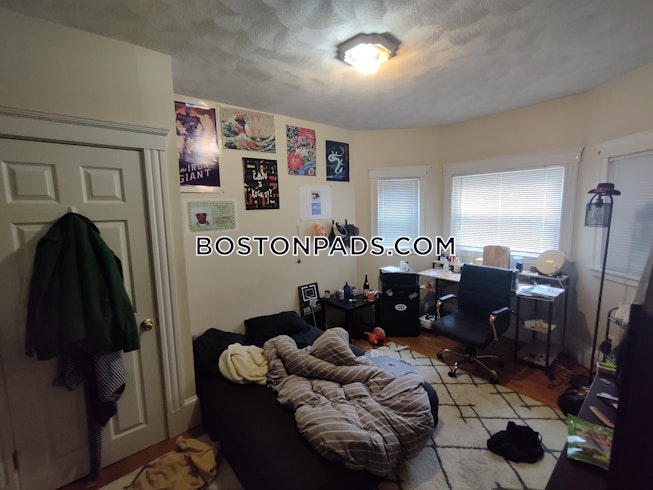 Medford - $2,745 /mo