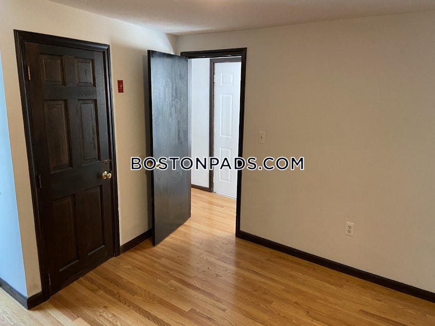 Boston - $3,300 /month