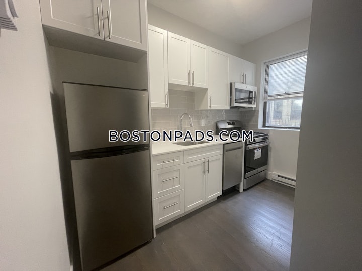 fenwaykenmore-apartment-for-rent-2-bedrooms-1-bath-boston-3800-4632990 