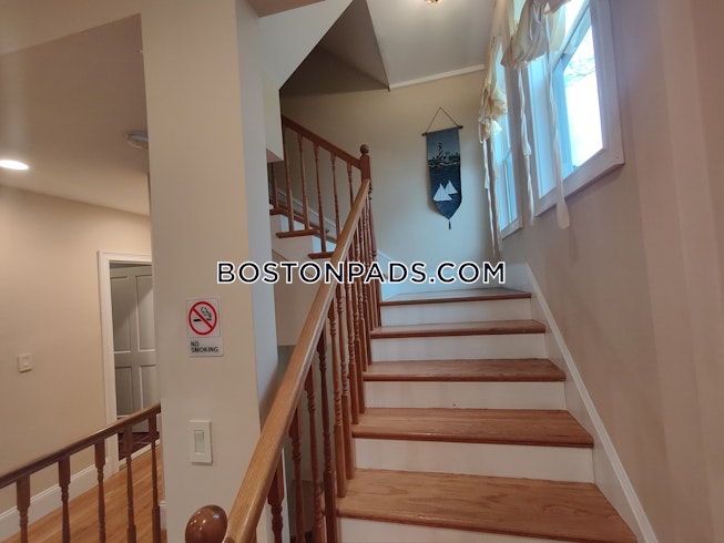 Boston - $4,800 /mo