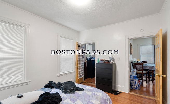 Boston - $6,000 /mo