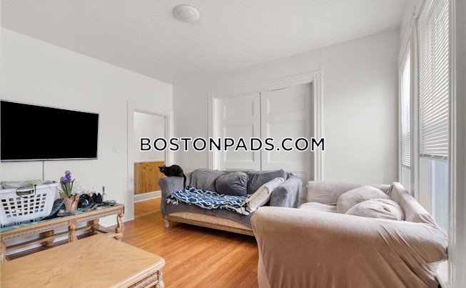 Boston - $6,000 /mo