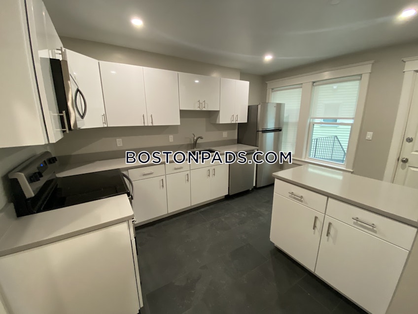 Cambridge - $3,200 /month