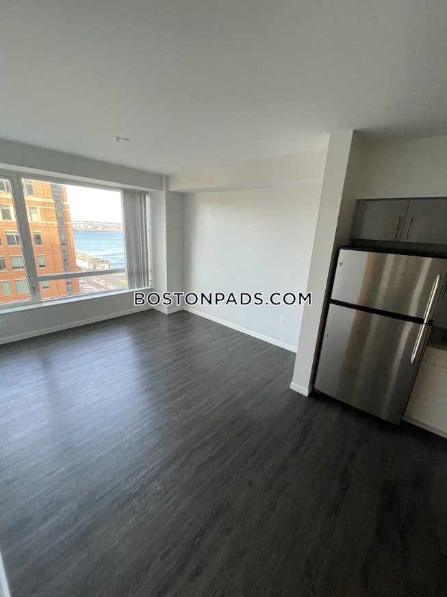 Boston - $3,285 /mo